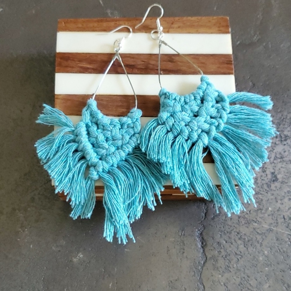 NEW!  Boho Chic dangling earrings ✨